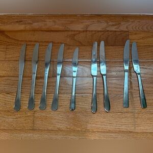 Set Of 9 assorted Butter Knives